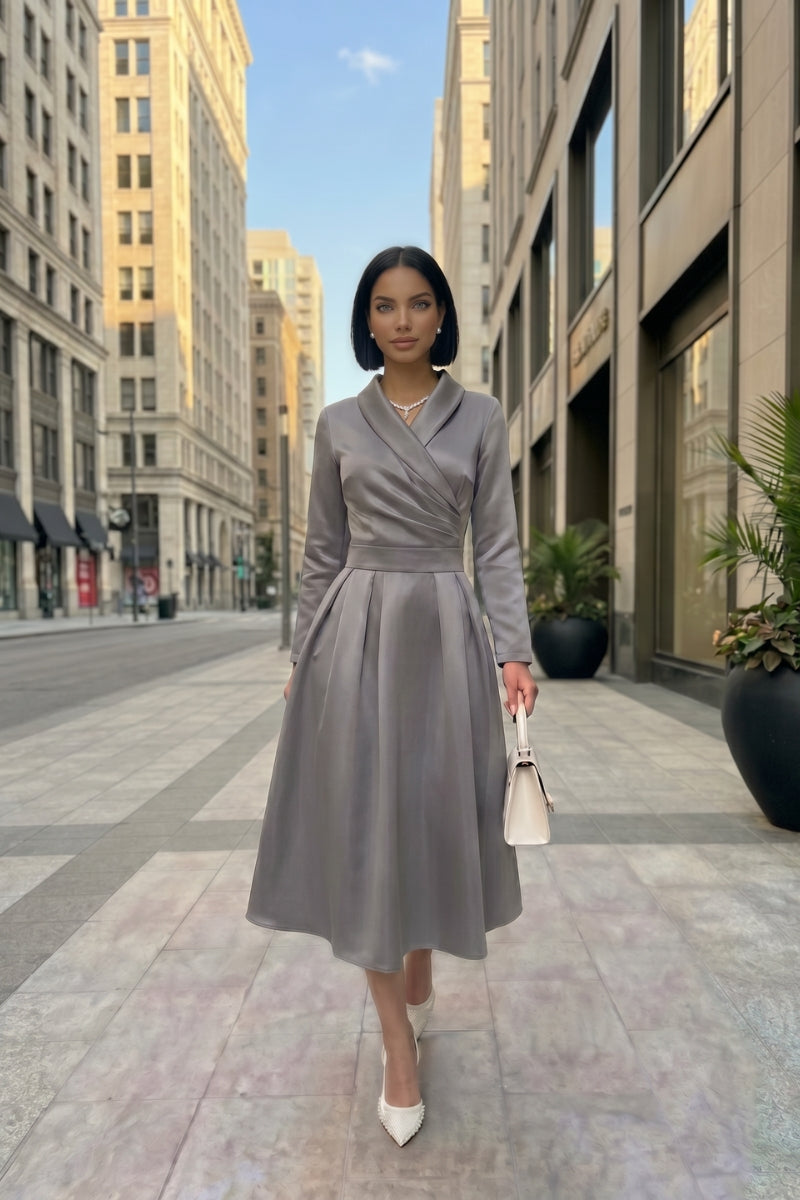 Chic Fitted Midi Dress